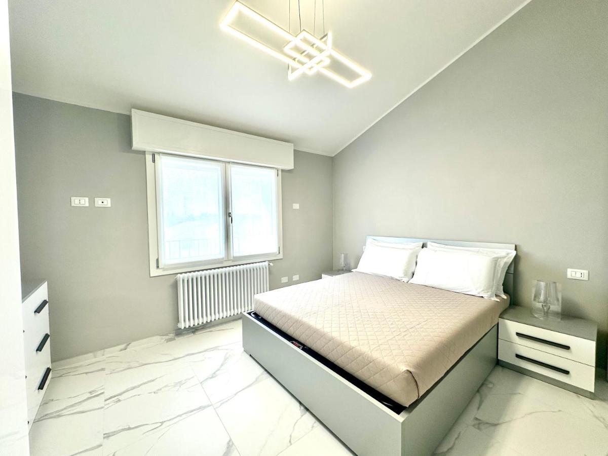 Donnino Apartments Fidenza Kültér fotó
