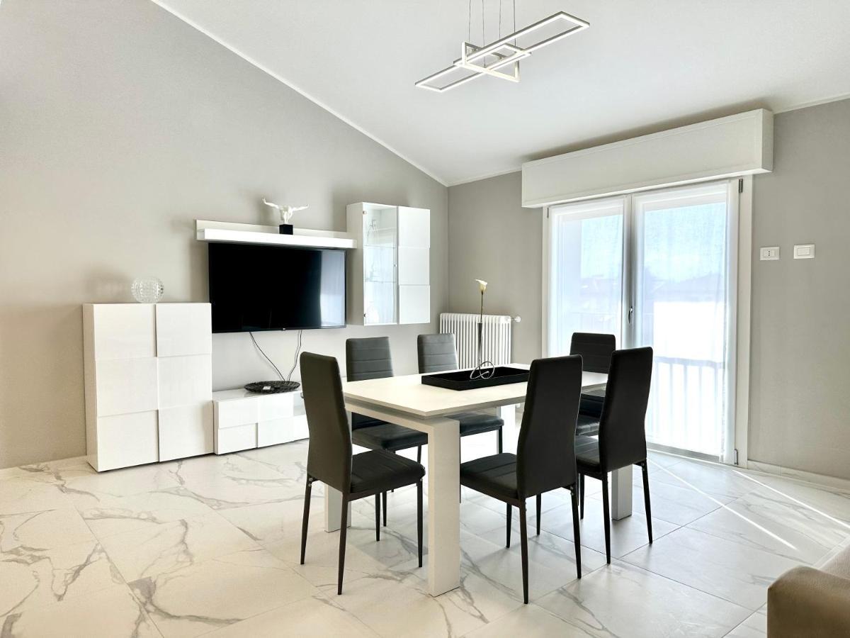 Donnino Apartments Fidenza Kültér fotó